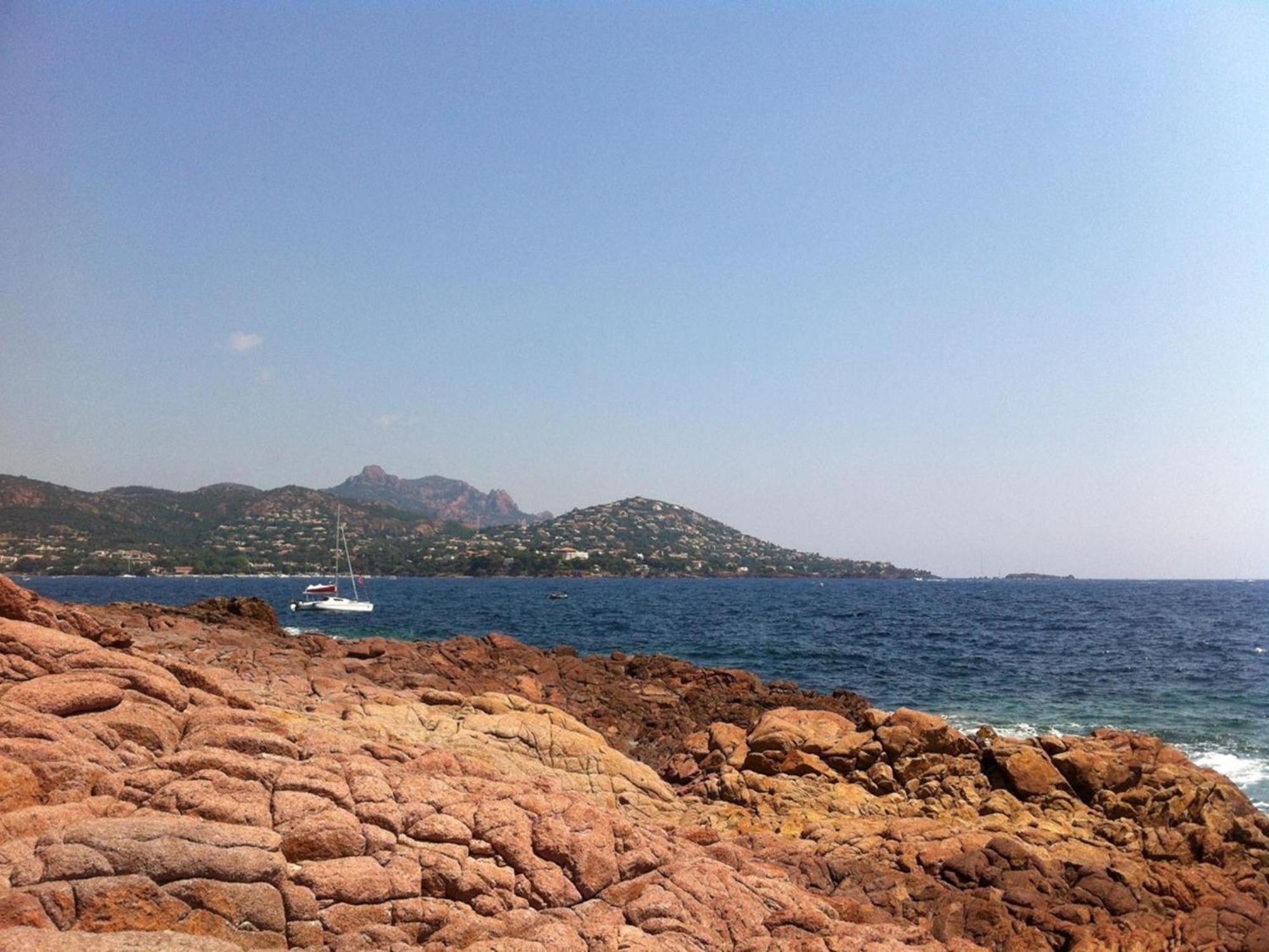 Appt Confort 3 Pieces Avec Terrasse Et Piscine A Saint-Raphael - Fr-1-226A-124 Luaran gambar