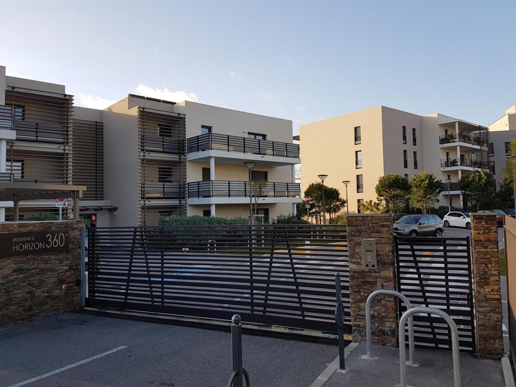 Appt Confort 3 Pieces Avec Terrasse Et Piscine A Saint-Raphael - Fr-1-226A-124 Luaran gambar